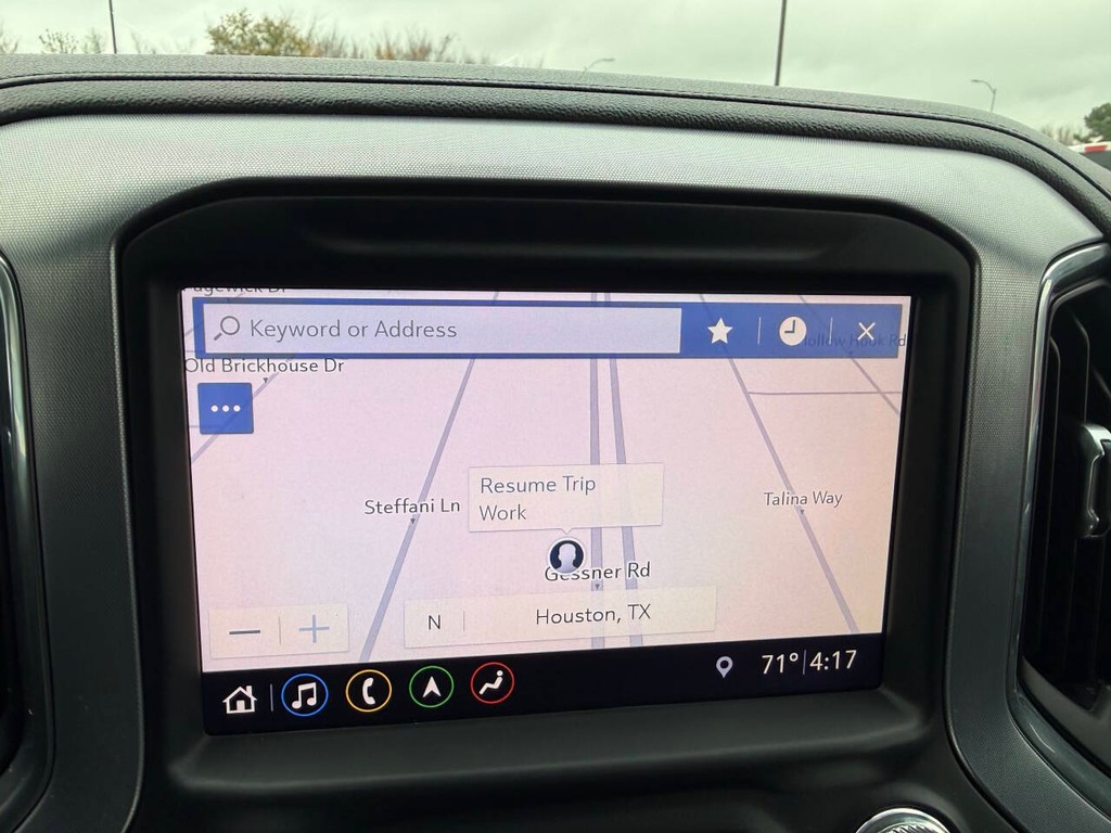 GMC Sierra 1500 Vehicle Full-screen Gallery Image 26