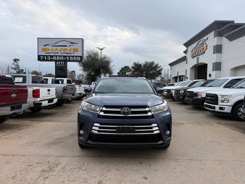 Toyota Highlander Vehicle Full-screen Gallery Image 44