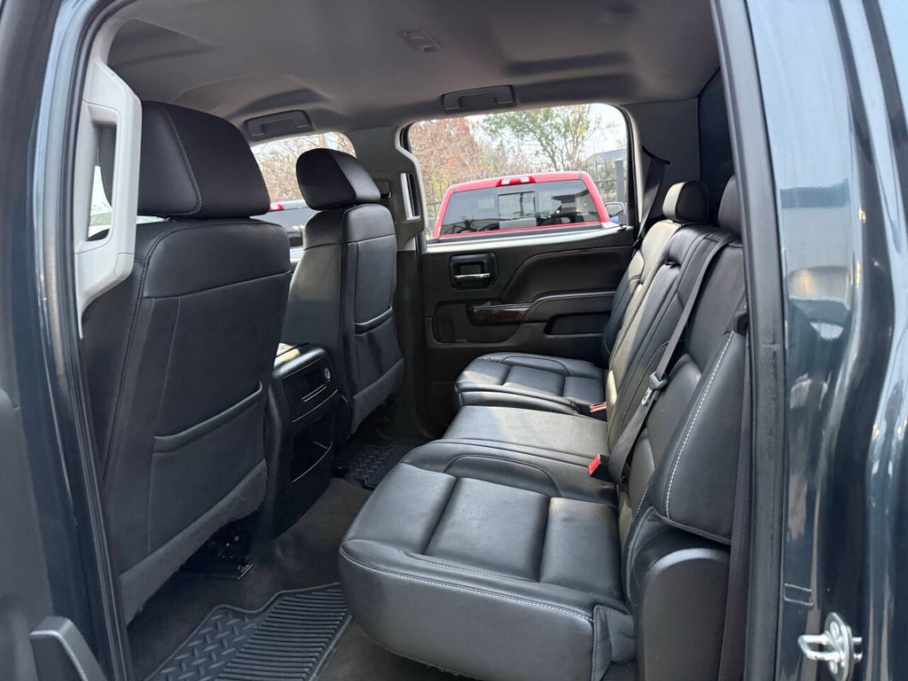 GMC Sierra 1500 Vehicle Full-screen Gallery Image 11