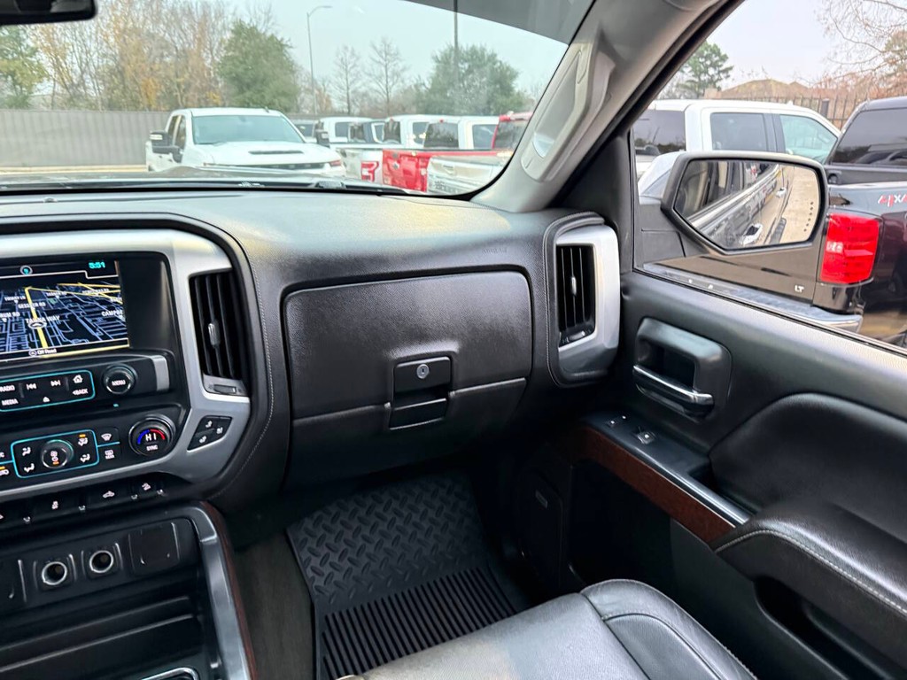 GMC Sierra 1500 Vehicle Full-screen Gallery Image 18