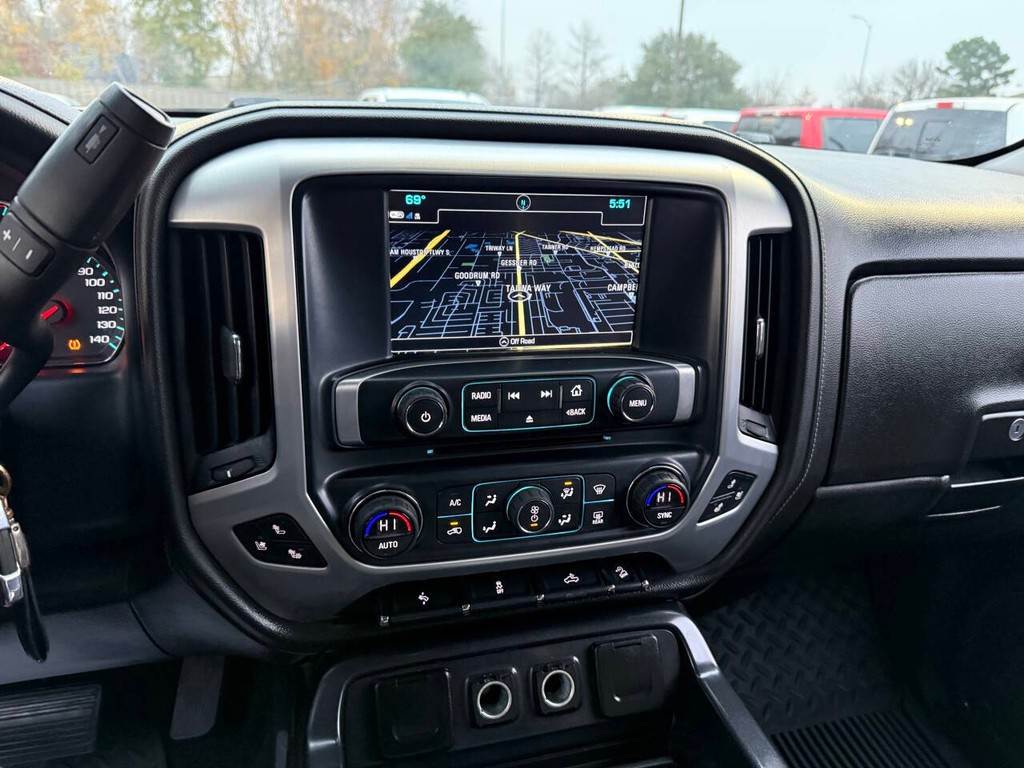 GMC Sierra 1500 Vehicle Full-screen Gallery Image 22