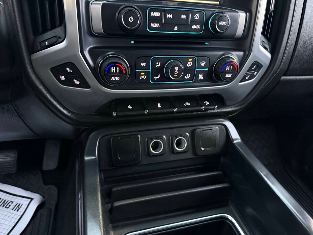 GMC Sierra 1500 Vehicle Full-screen Gallery Image 26