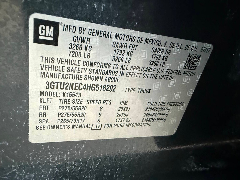 GMC Sierra 1500 Vehicle Full-screen Gallery Image 28