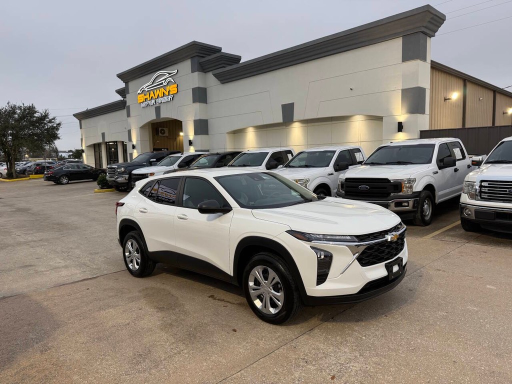 Chevrolet Trax Vehicle Full-screen Gallery Image 02