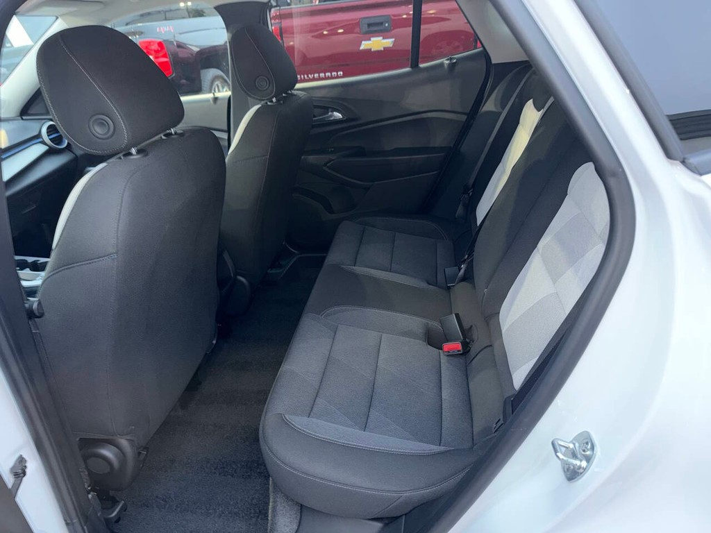 Chevrolet Trax Vehicle Full-screen Gallery Image 13