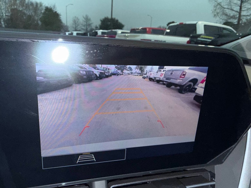 Chevrolet Trax Vehicle Full-screen Gallery Image 26