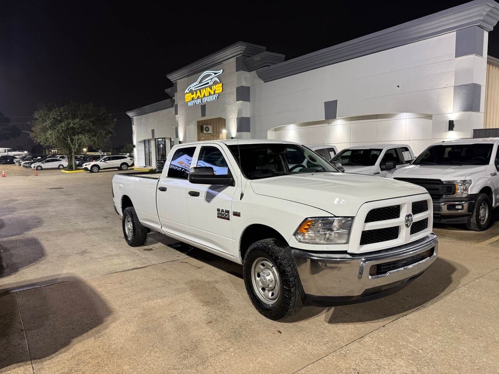 Ram 2500 Vehicle Full-screen Gallery Image 02