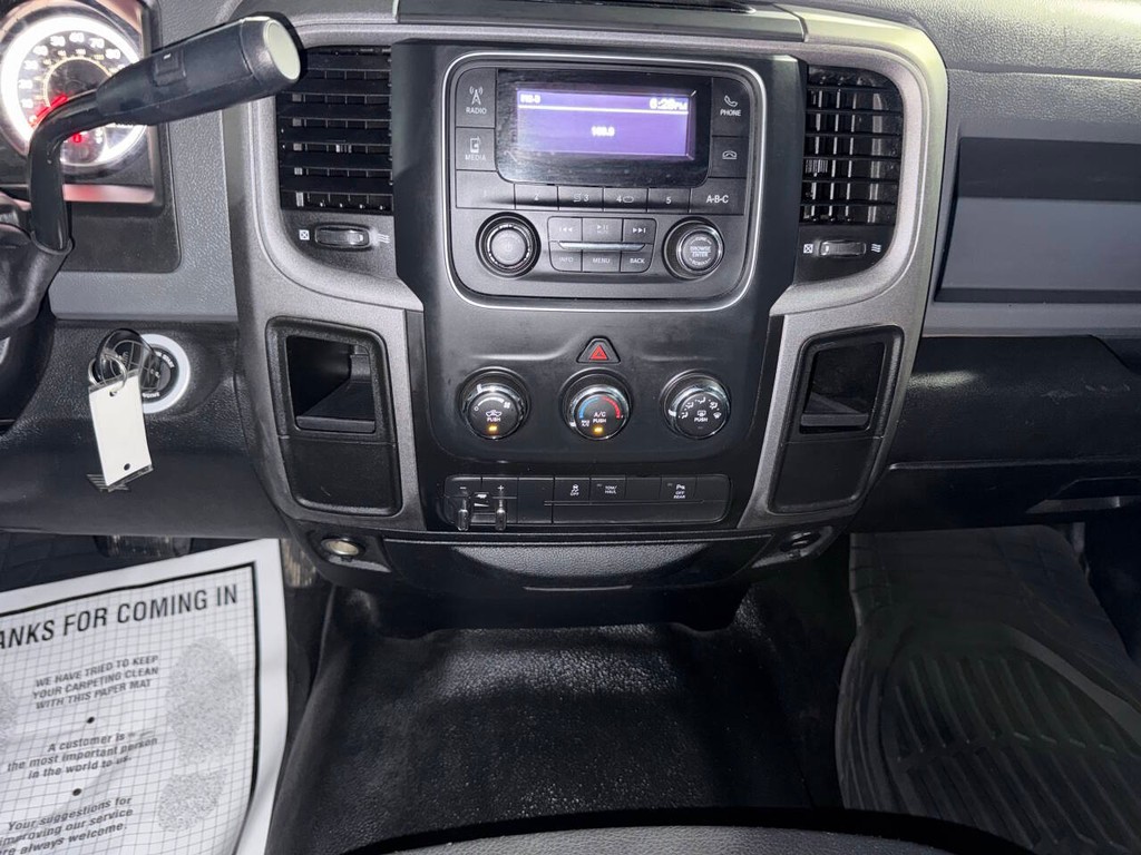 Ram 2500 Vehicle Full-screen Gallery Image 27