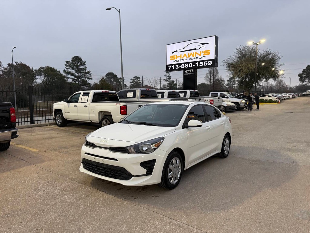 Kia Rio Vehicle Full-screen Gallery Image 40