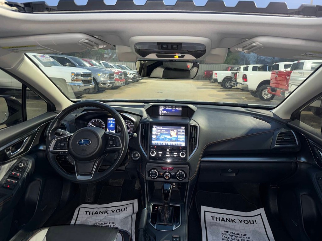 Subaru Crosstrek Vehicle Full-screen Gallery Image 17