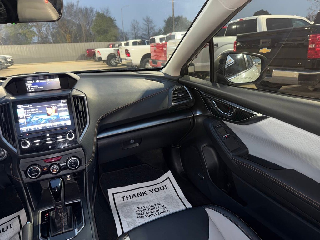 Subaru Crosstrek Vehicle Full-screen Gallery Image 20