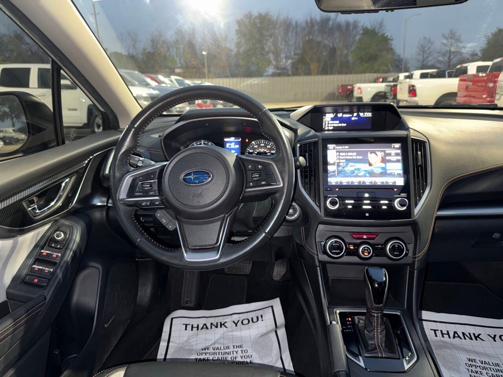 Subaru Crosstrek Vehicle Full-screen Gallery Image 21