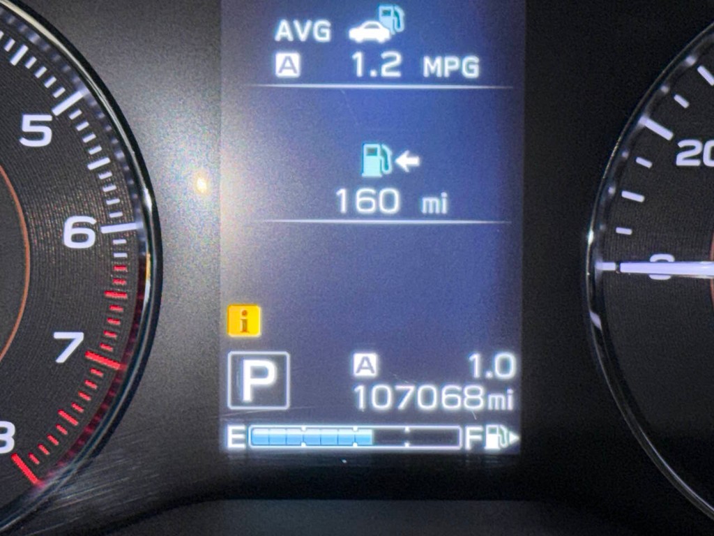 Subaru Crosstrek Vehicle Full-screen Gallery Image 33