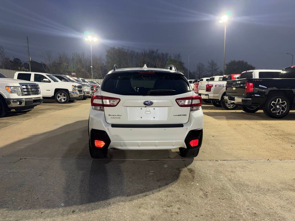 Subaru Crosstrek Vehicle Full-screen Gallery Image 38