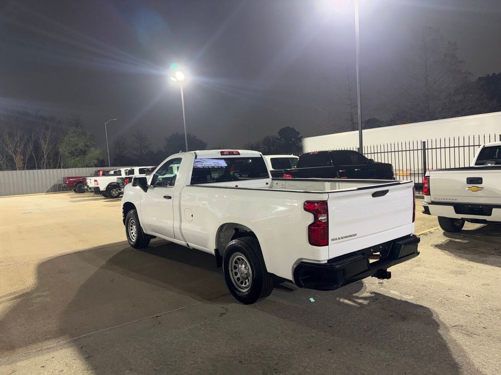 Chevrolet Silverado 1500 Vehicle Full-screen Gallery Image 04