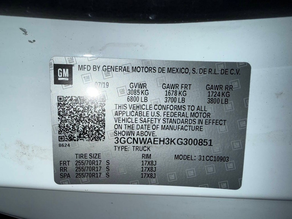 Chevrolet Silverado 1500 Vehicle Full-screen Gallery Image 25