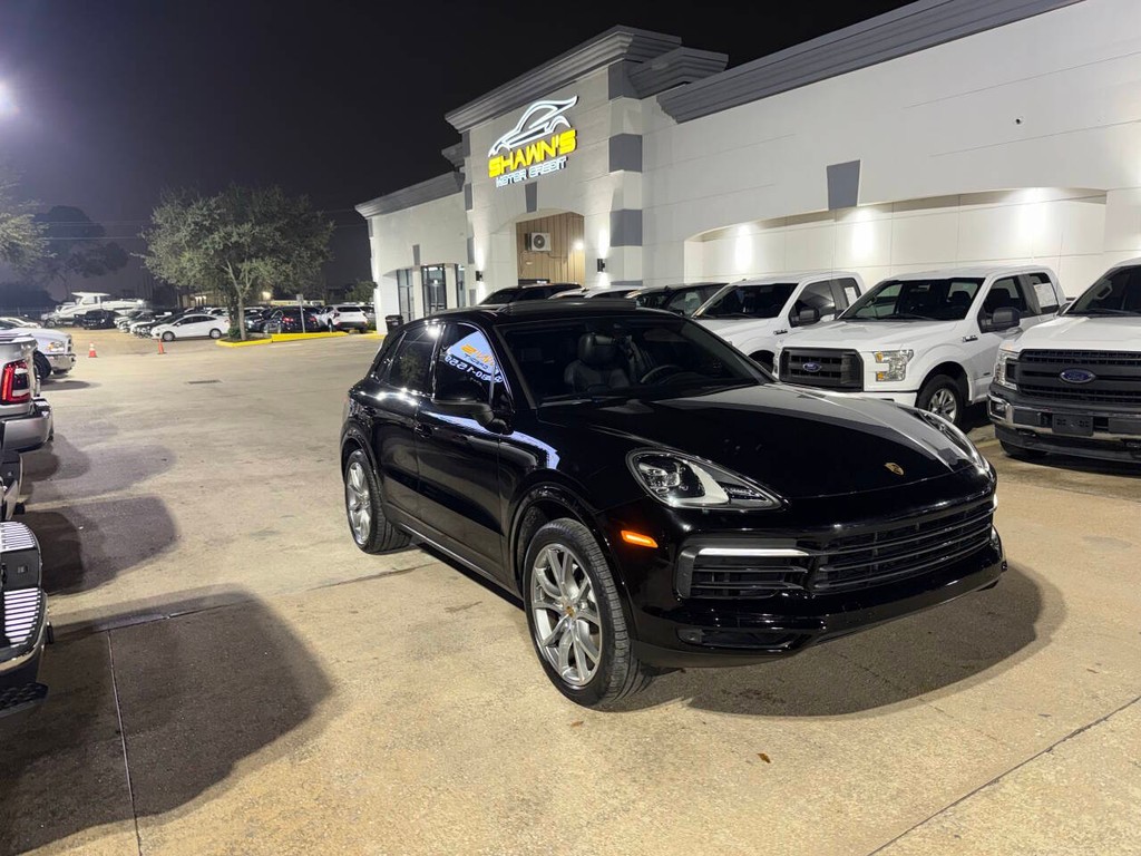 Porsche Cayenne Vehicle Full-screen Gallery Image 43