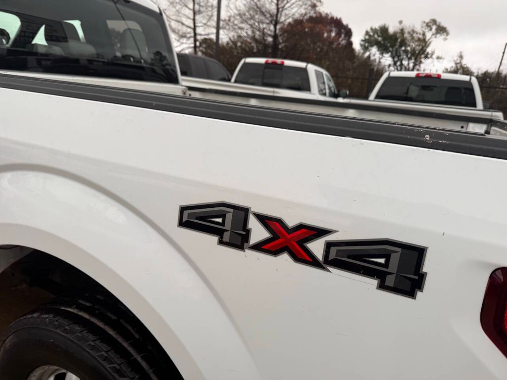 Ford F-150 Vehicle Full-screen Gallery Image 35