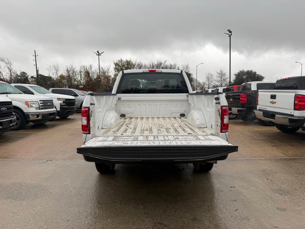 Ford F-150 Vehicle Full-screen Gallery Image 36