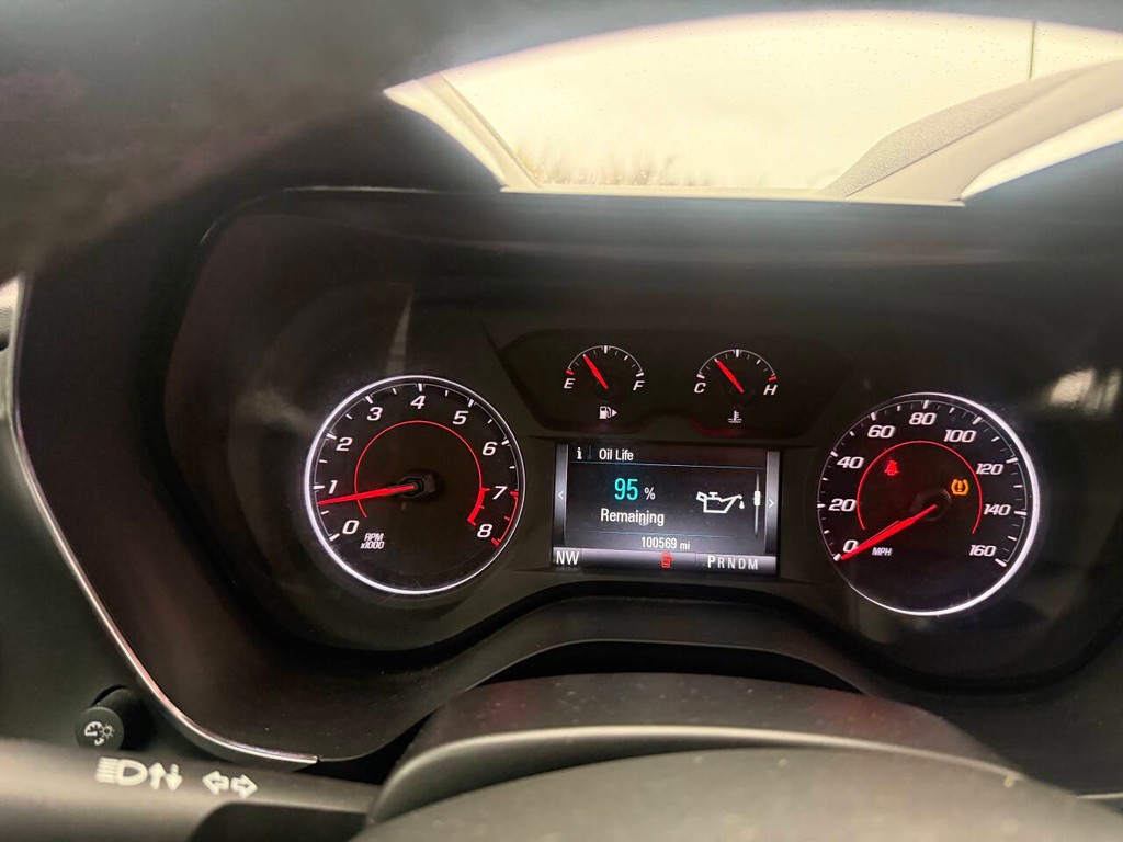 Chevrolet Camaro Vehicle Full-screen Gallery Image 25