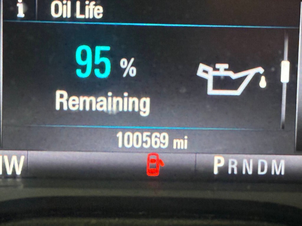 Chevrolet Camaro Vehicle Full-screen Gallery Image 26