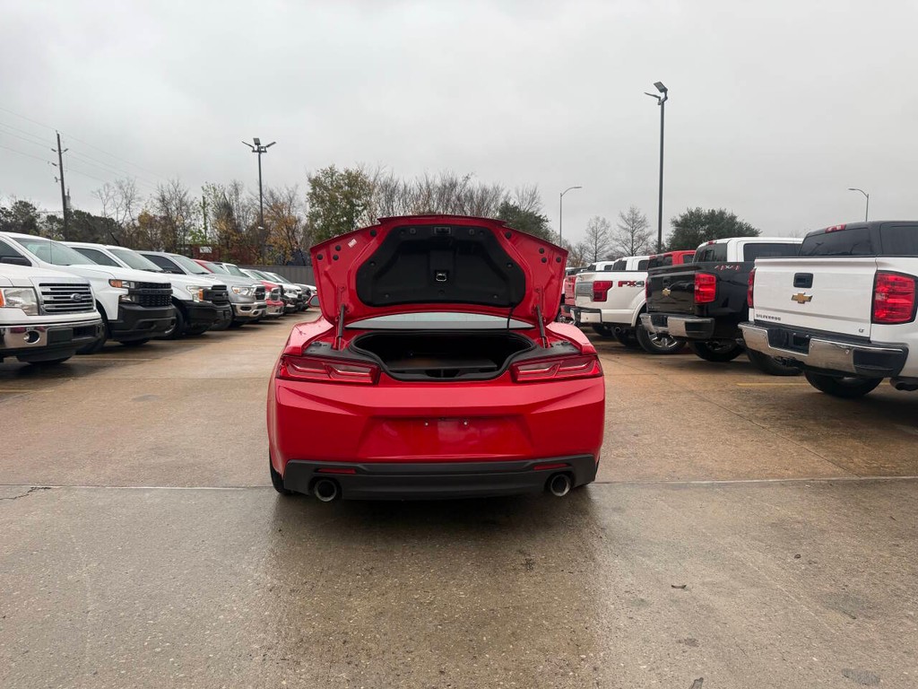 Chevrolet Camaro Vehicle Full-screen Gallery Image 30