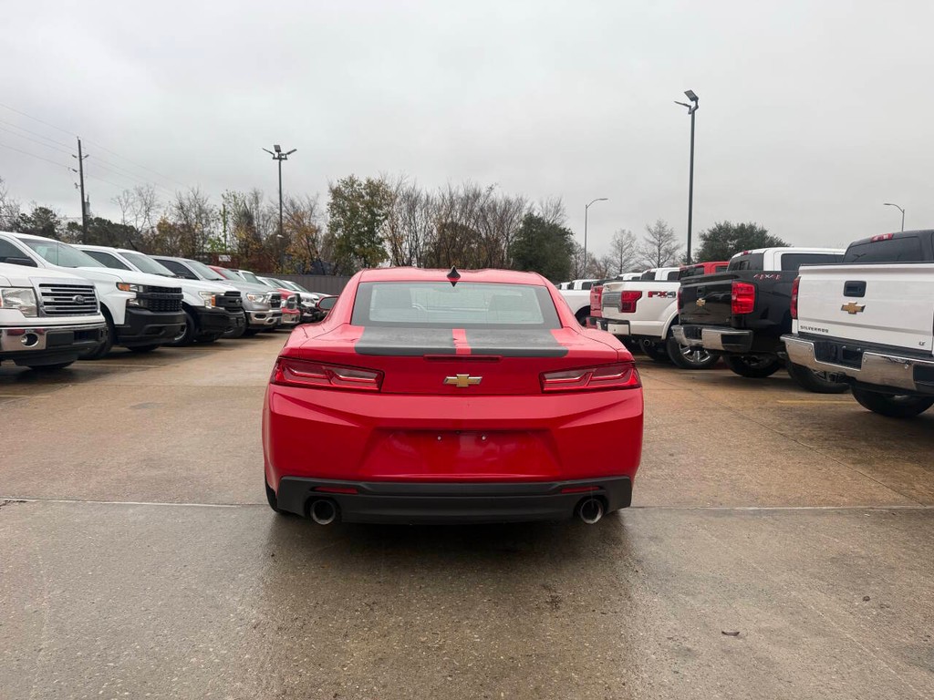 Chevrolet Camaro Vehicle Full-screen Gallery Image 31