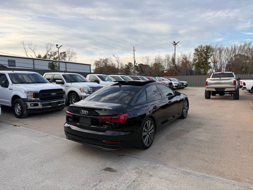 Audi A6 Sedan Vehicle Full-screen Gallery Image 04