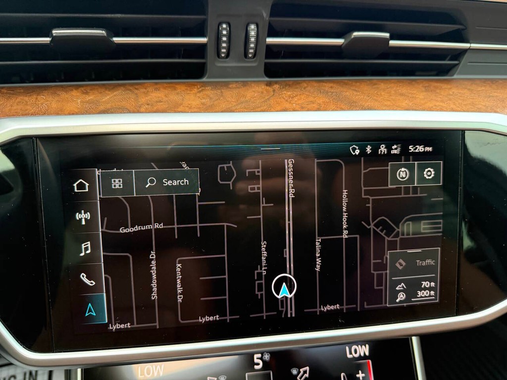 Audi A6 Sedan Vehicle Full-screen Gallery Image 29