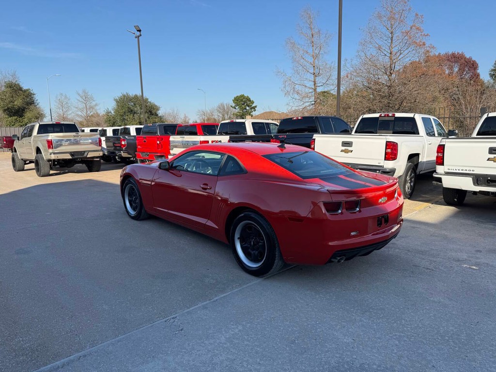 Chevrolet Camaro Vehicle Full-screen Gallery Image 04