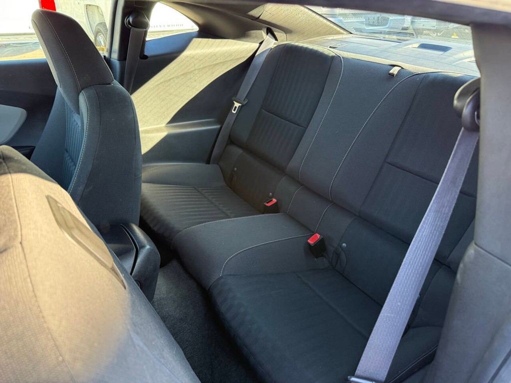 Chevrolet Camaro Vehicle Full-screen Gallery Image 08