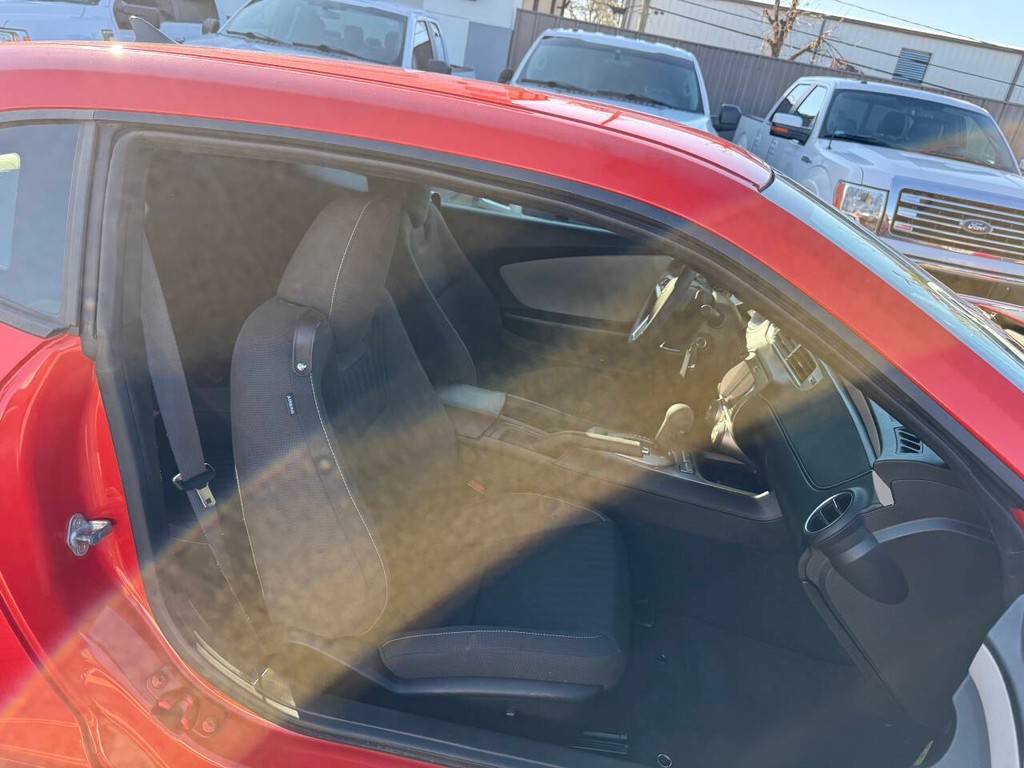 Chevrolet Camaro Vehicle Full-screen Gallery Image 11