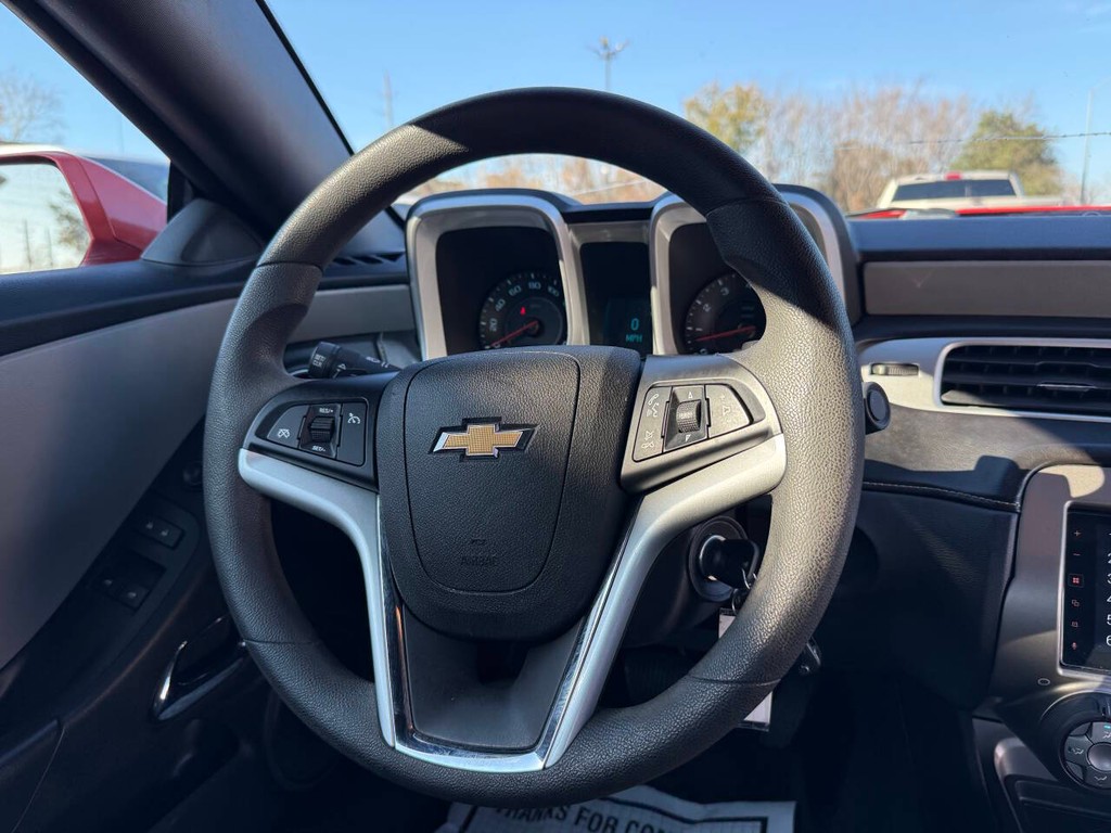 Chevrolet Camaro Vehicle Full-screen Gallery Image 17