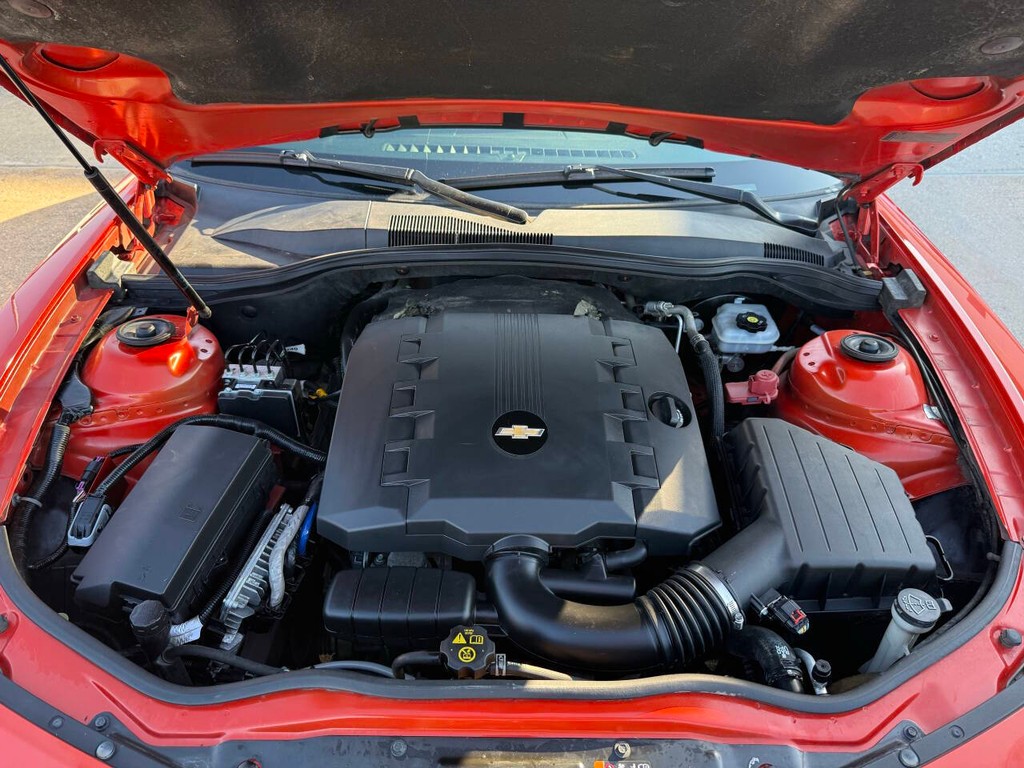 Chevrolet Camaro Vehicle Full-screen Gallery Image 28