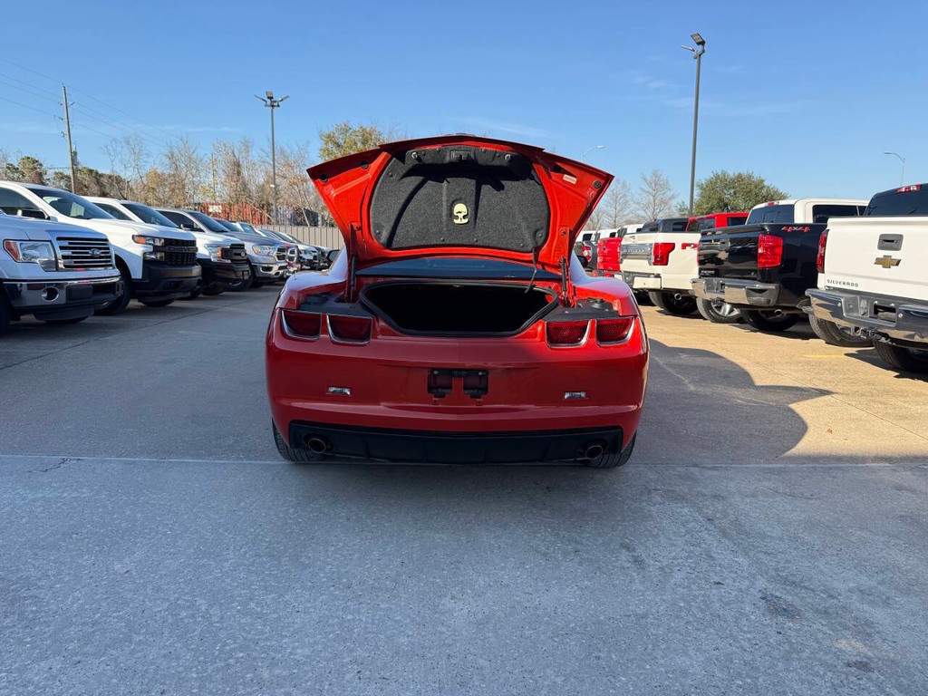 Chevrolet Camaro Vehicle Full-screen Gallery Image 30