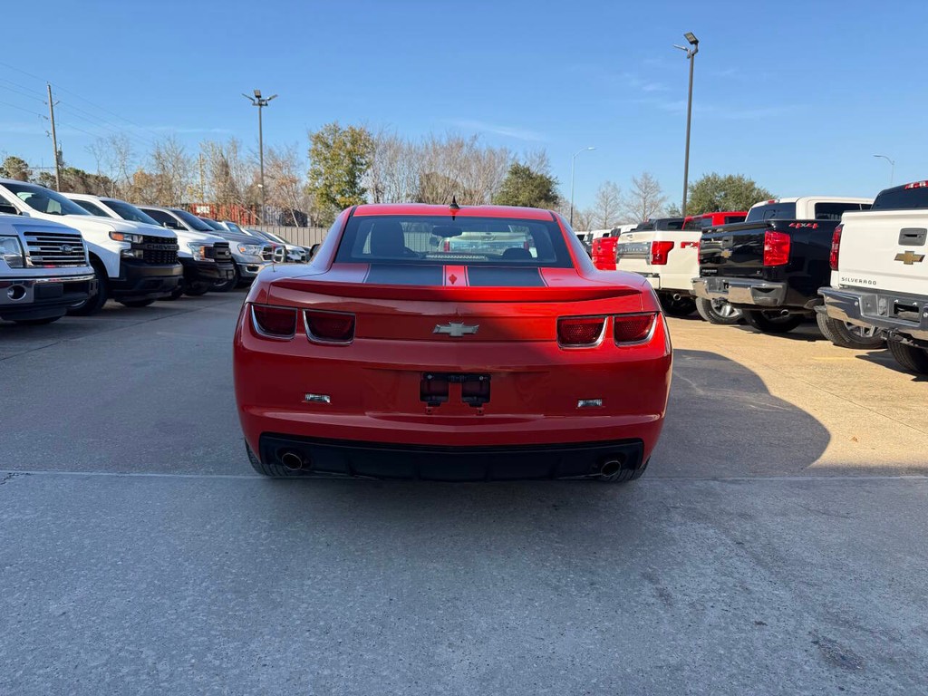 Chevrolet Camaro Vehicle Full-screen Gallery Image 31