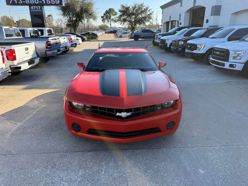 Chevrolet Camaro Vehicle Full-screen Gallery Image 32
