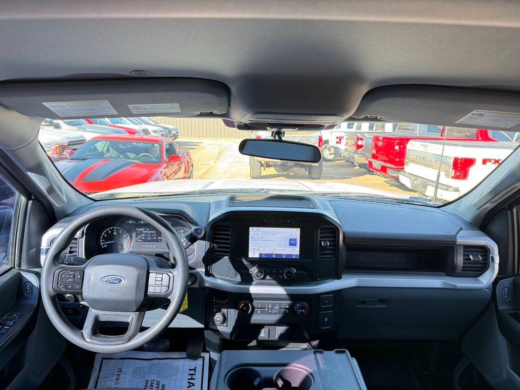 Ford F-150 Vehicle Full-screen Gallery Image 17