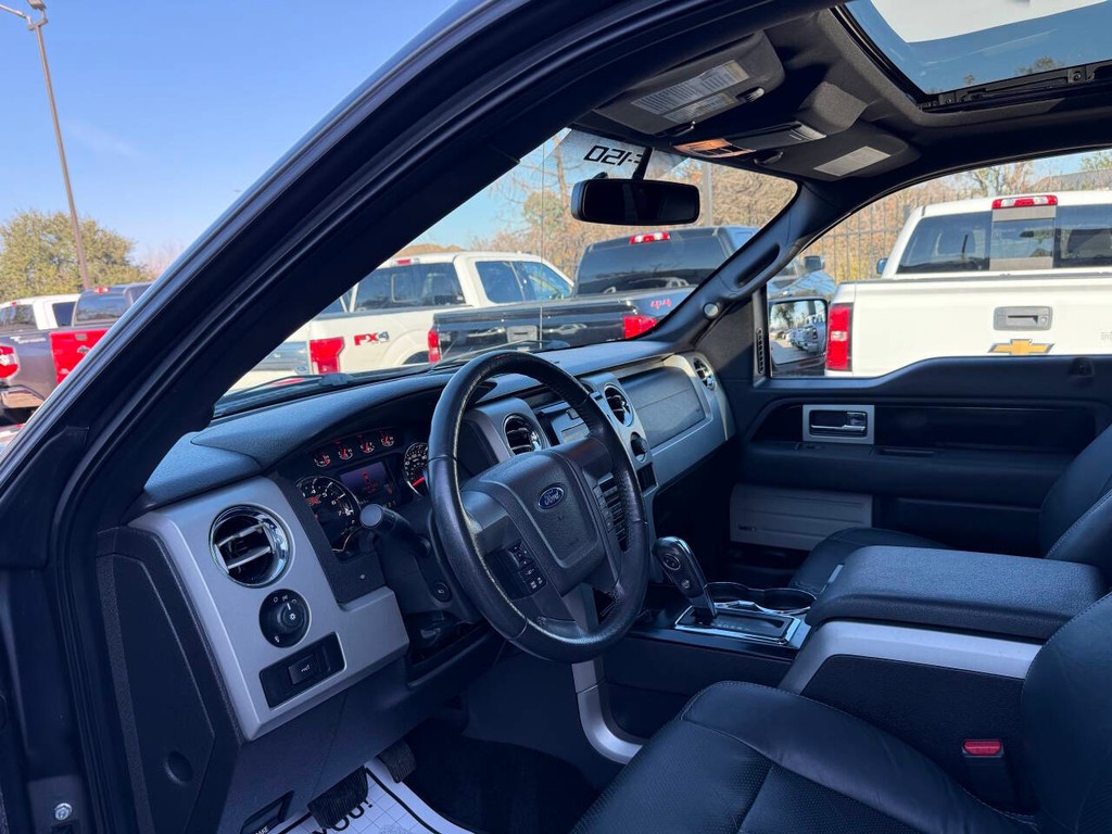 Ford F-150 Vehicle Full-screen Gallery Image 06