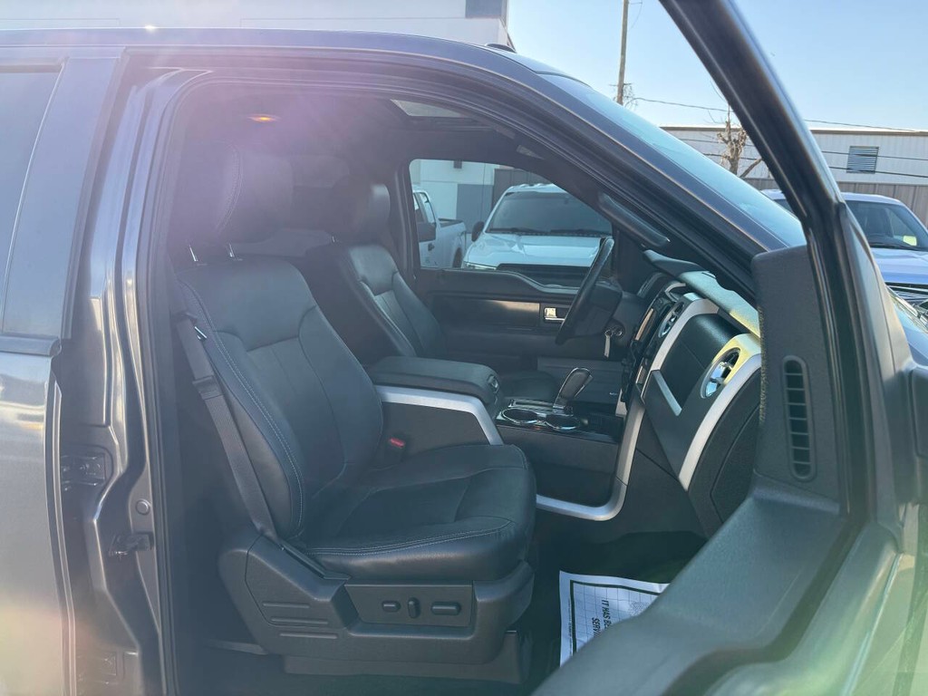 Ford F-150 Vehicle Full-screen Gallery Image 10