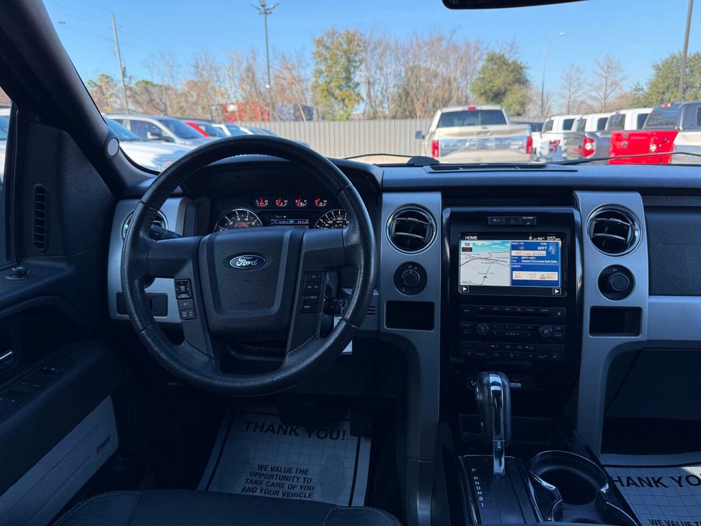 Ford F-150 Vehicle Full-screen Gallery Image 21