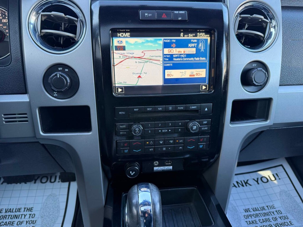 Ford F-150 Vehicle Full-screen Gallery Image 27