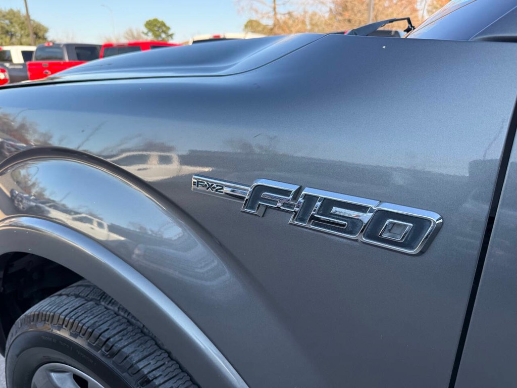 Ford F-150 Vehicle Full-screen Gallery Image 37