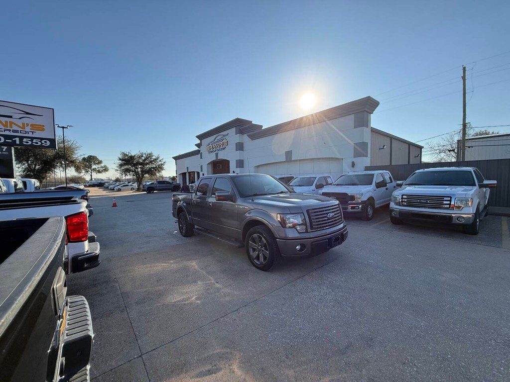 Ford F-150 Vehicle Full-screen Gallery Image 45