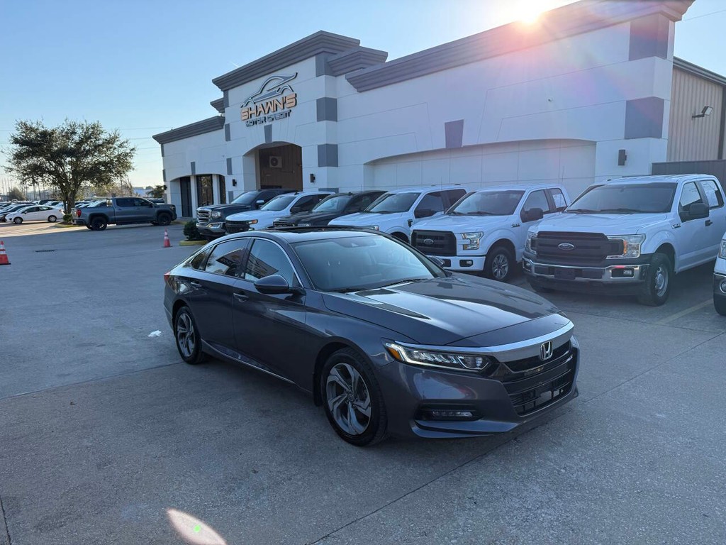 Honda Accord Sedan Vehicle Full-screen Gallery Image 02