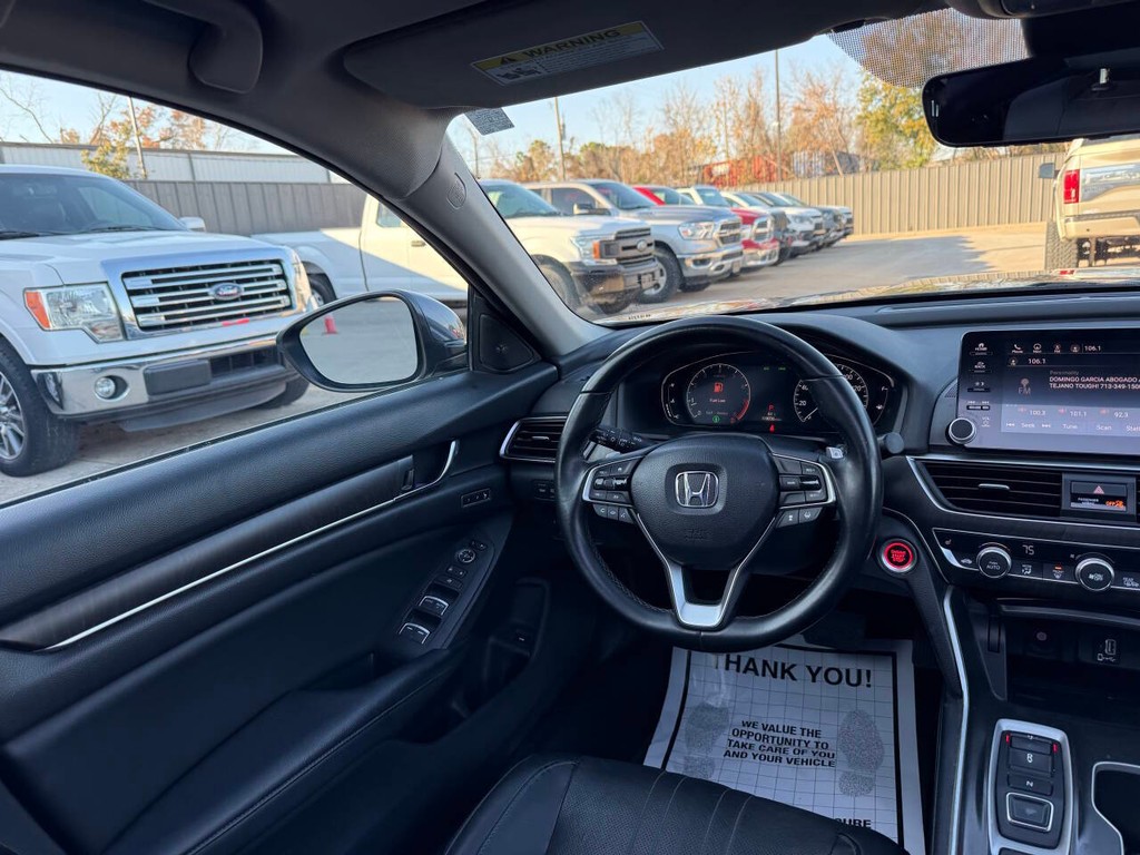 Honda Accord Sedan Vehicle Full-screen Gallery Image 19