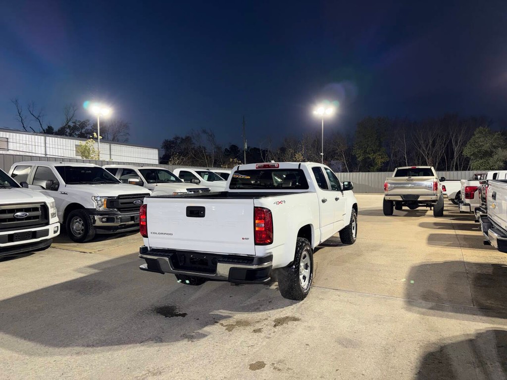 Chevrolet Colorado Vehicle Full-screen Gallery Image 05