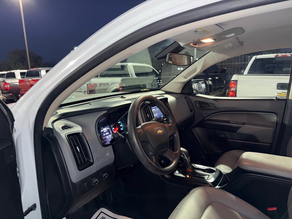 Chevrolet Colorado Vehicle Full-screen Gallery Image 06