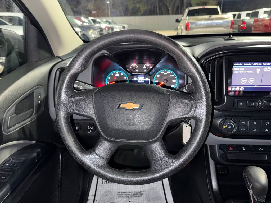 Chevrolet Colorado Vehicle Full-screen Gallery Image 22