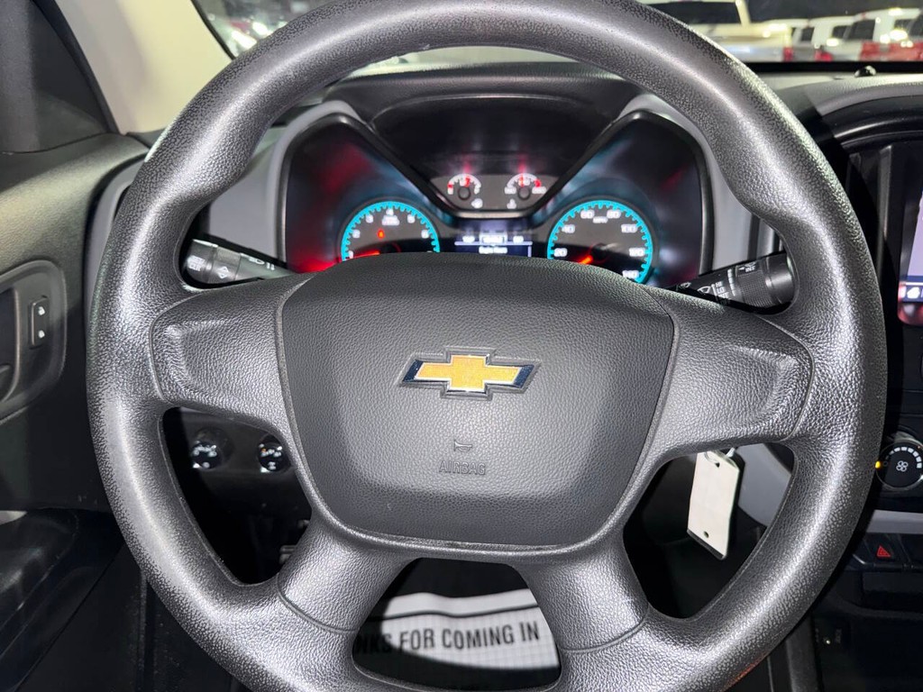 Chevrolet Colorado Vehicle Full-screen Gallery Image 23